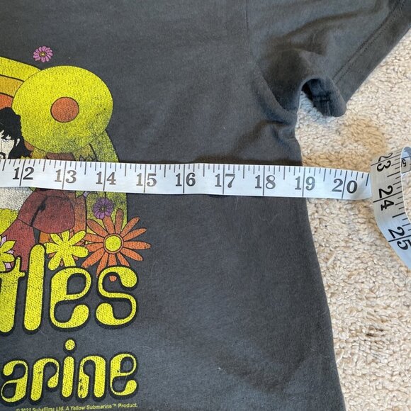 THE BEATLES YELLOW SUBMARINE Tee Shirt Women XS Gray Cropped 70s Vibes Old Navy - Picture 4 of 9